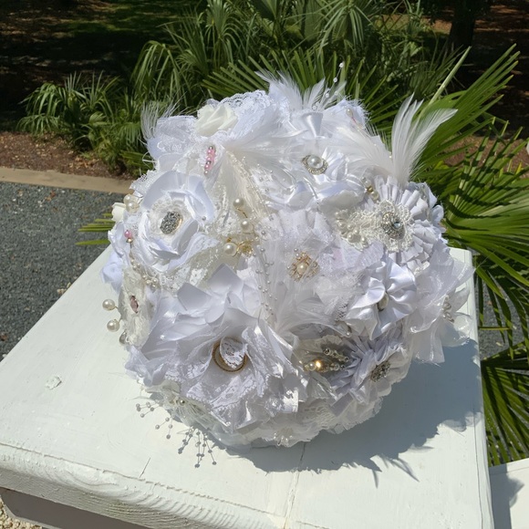 Hi, I'm Dana, or Dee Dee, as my Grands call me. - Picture 11 of 15